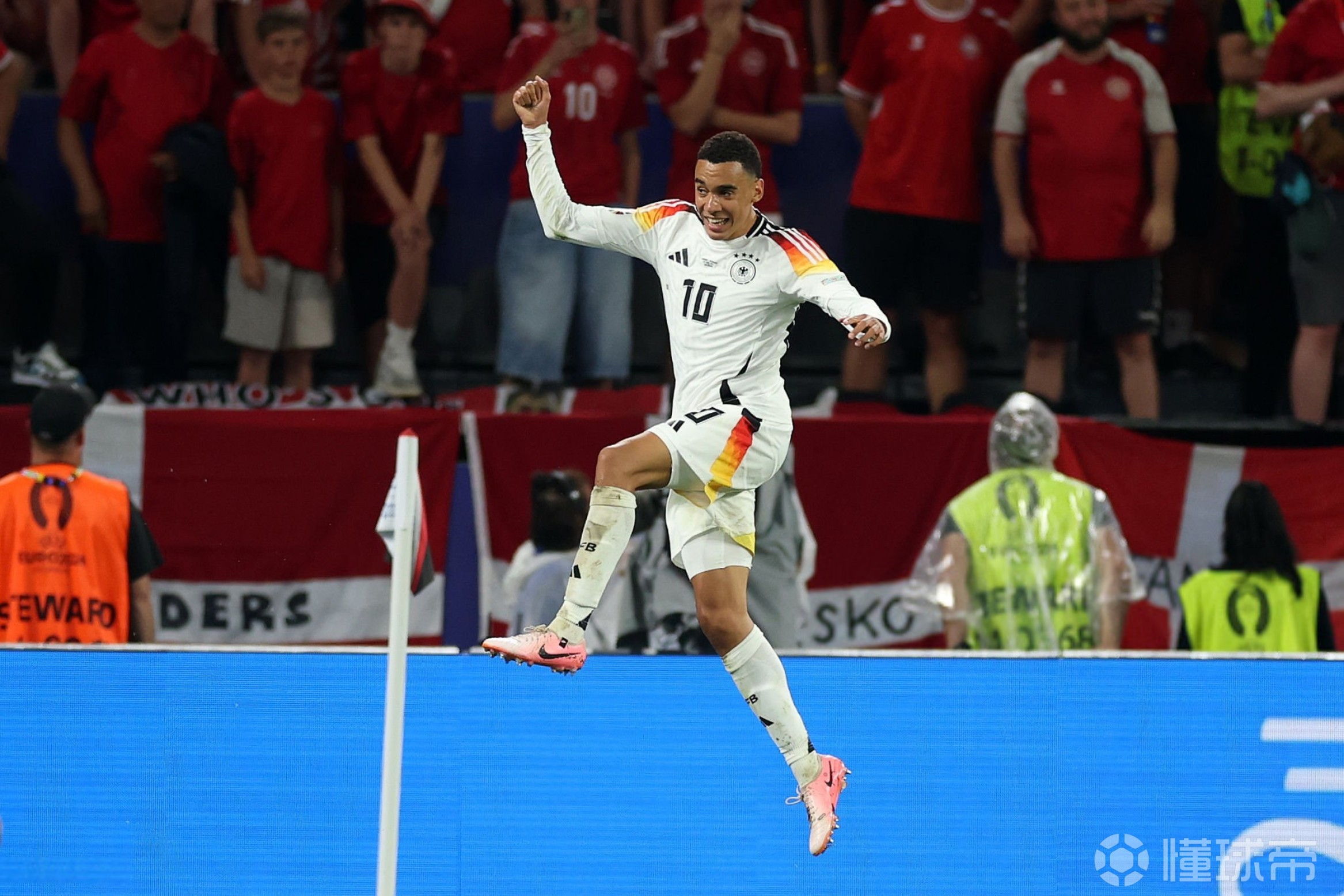 开云入口-西亚卡姆官方宣布刷新纪录新规，德国队引发争议！(彩礼新规争议)